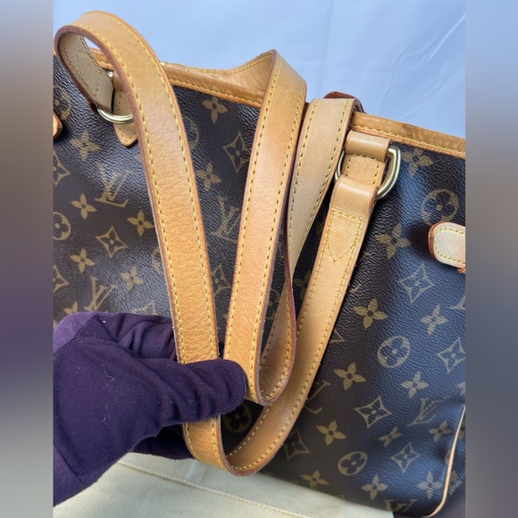 Auth. Louis Vuitton Batignolles Horizontal Monogram Shoulder Bag with Dust Bag - Picture 16 of 17